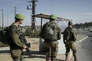 L'armée israélienne abat un terroriste qui a tué un Israélien et en a blessé quatre autres en Judée Samarie