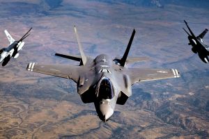 Les États-Unis préparent des options pour une reprise des hostilités contre l'Iran, incluant un plan de trois jours de frappes intenses
