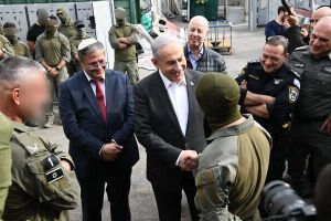 Netanyahou affirme qu’Israël est « déterminé » à éliminer le « régime terroriste en Iran »